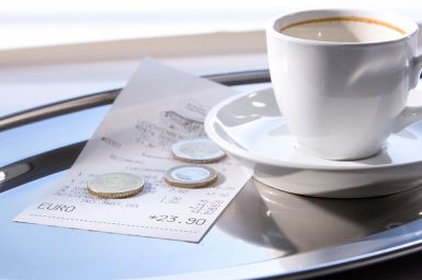 Foto: Trinkgeld in Bar